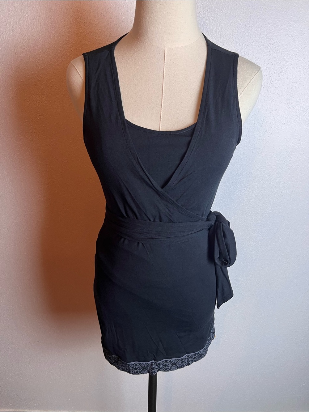 Shiva Shakti Navy Blue Wrap-Style Sleeveless Dress Shirt